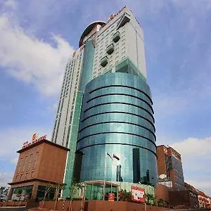 Grand Paragon Отель